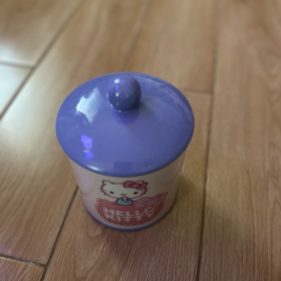 Hello Kitty Pastel Ceramic Cookie Jar Set - Picture 4 of 6